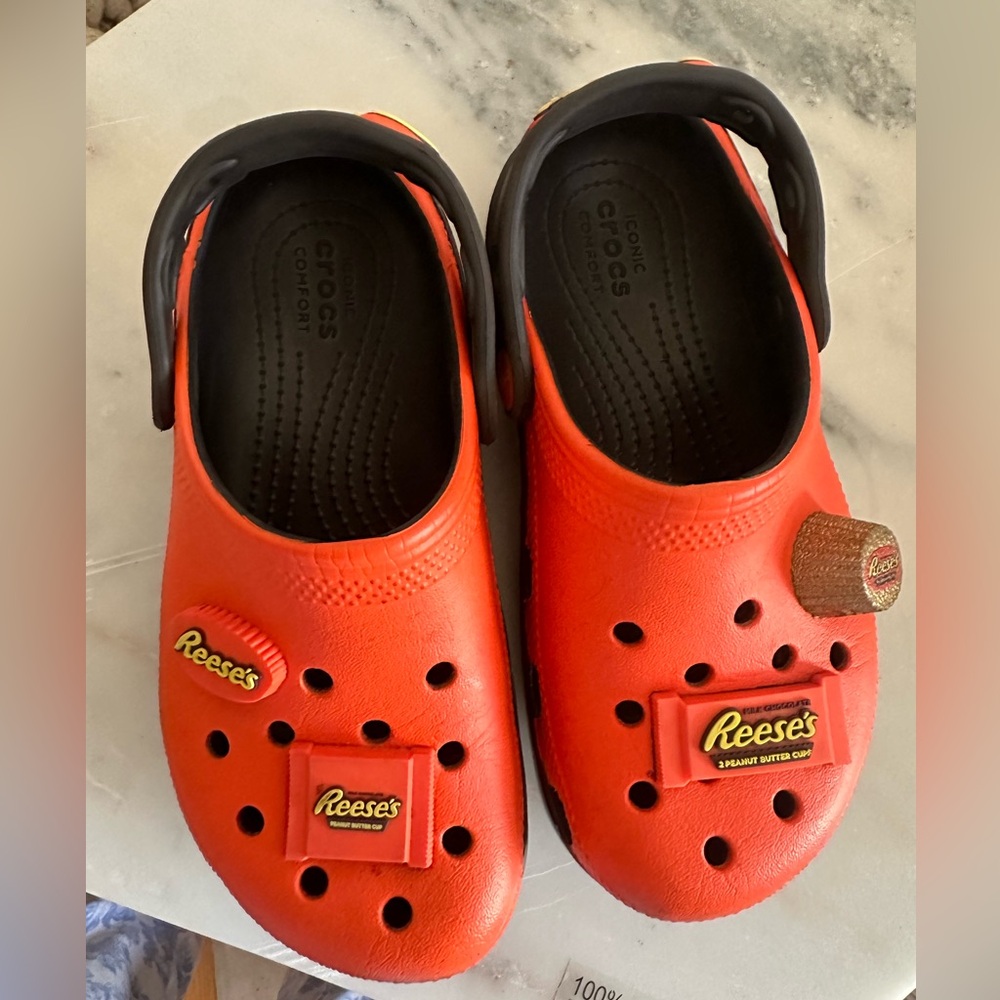 Reese’s Crocs Unisex